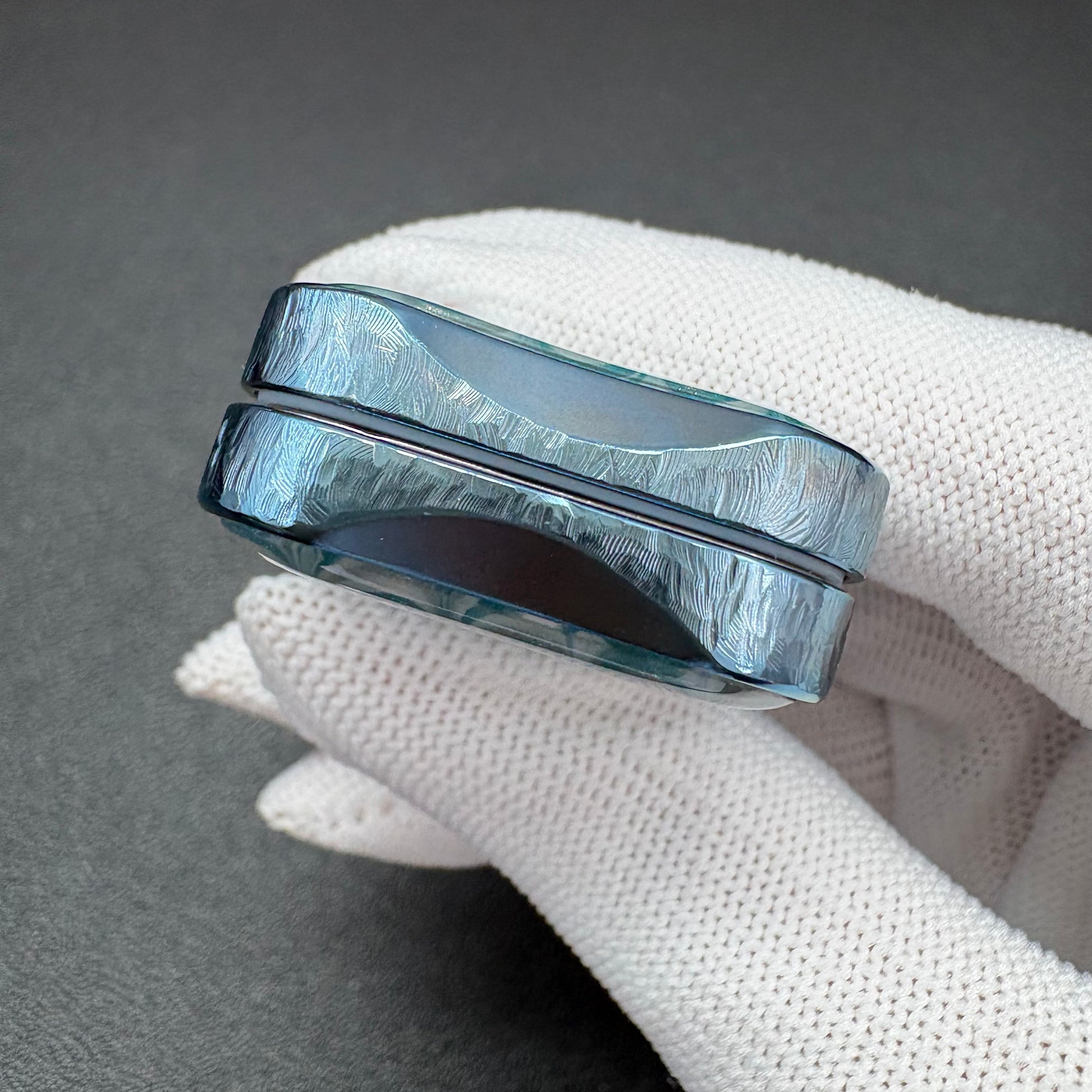 Slim Zirconium