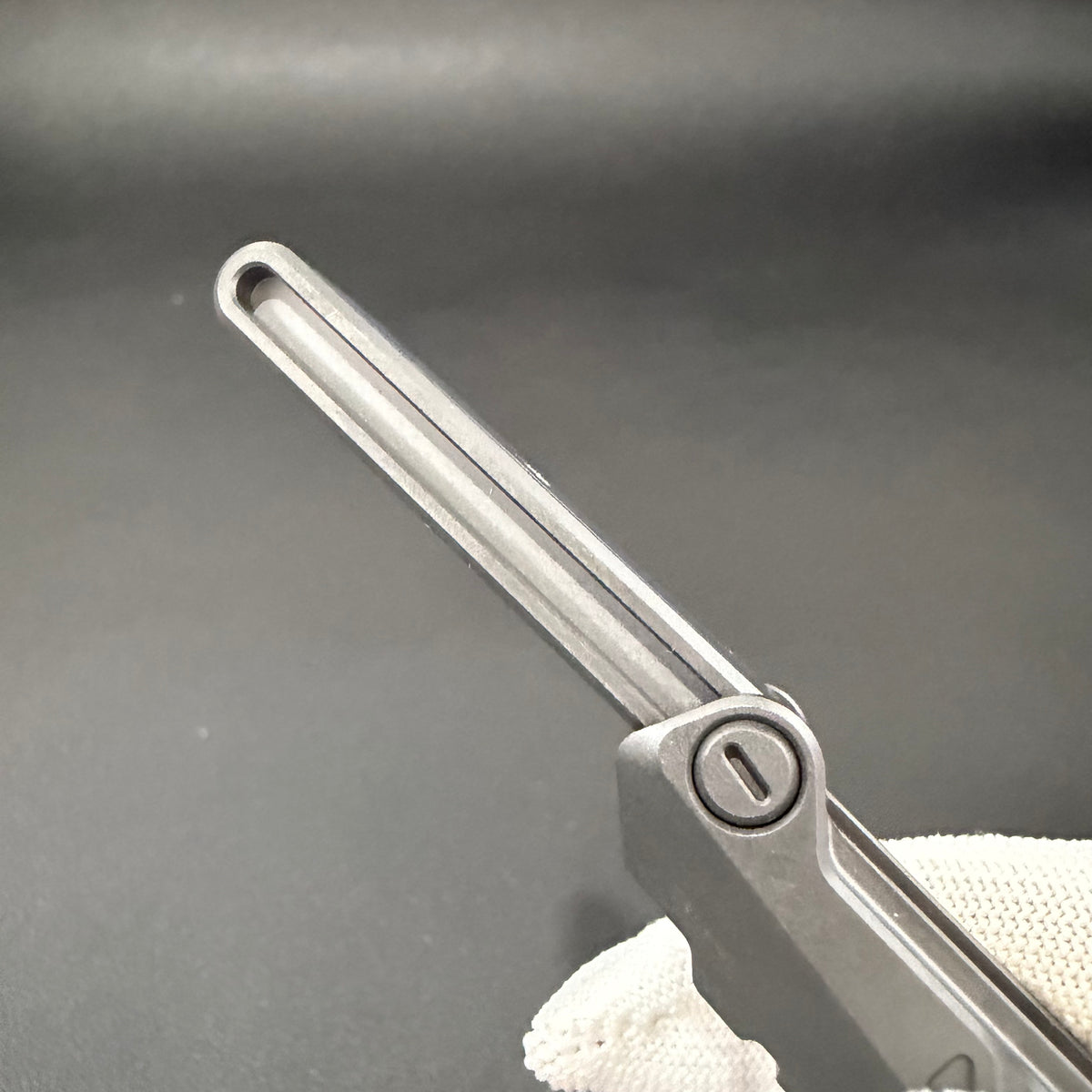 Razor Zirconium