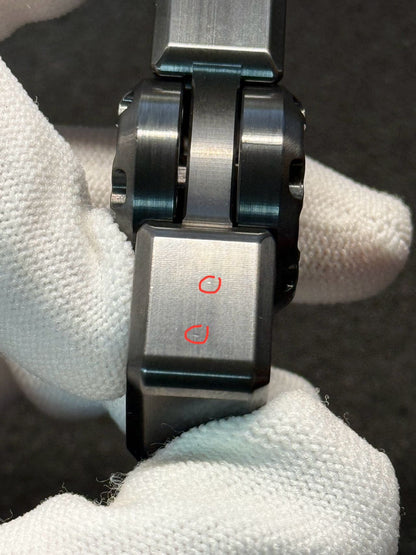 Two-Leaf Impact Zirconium