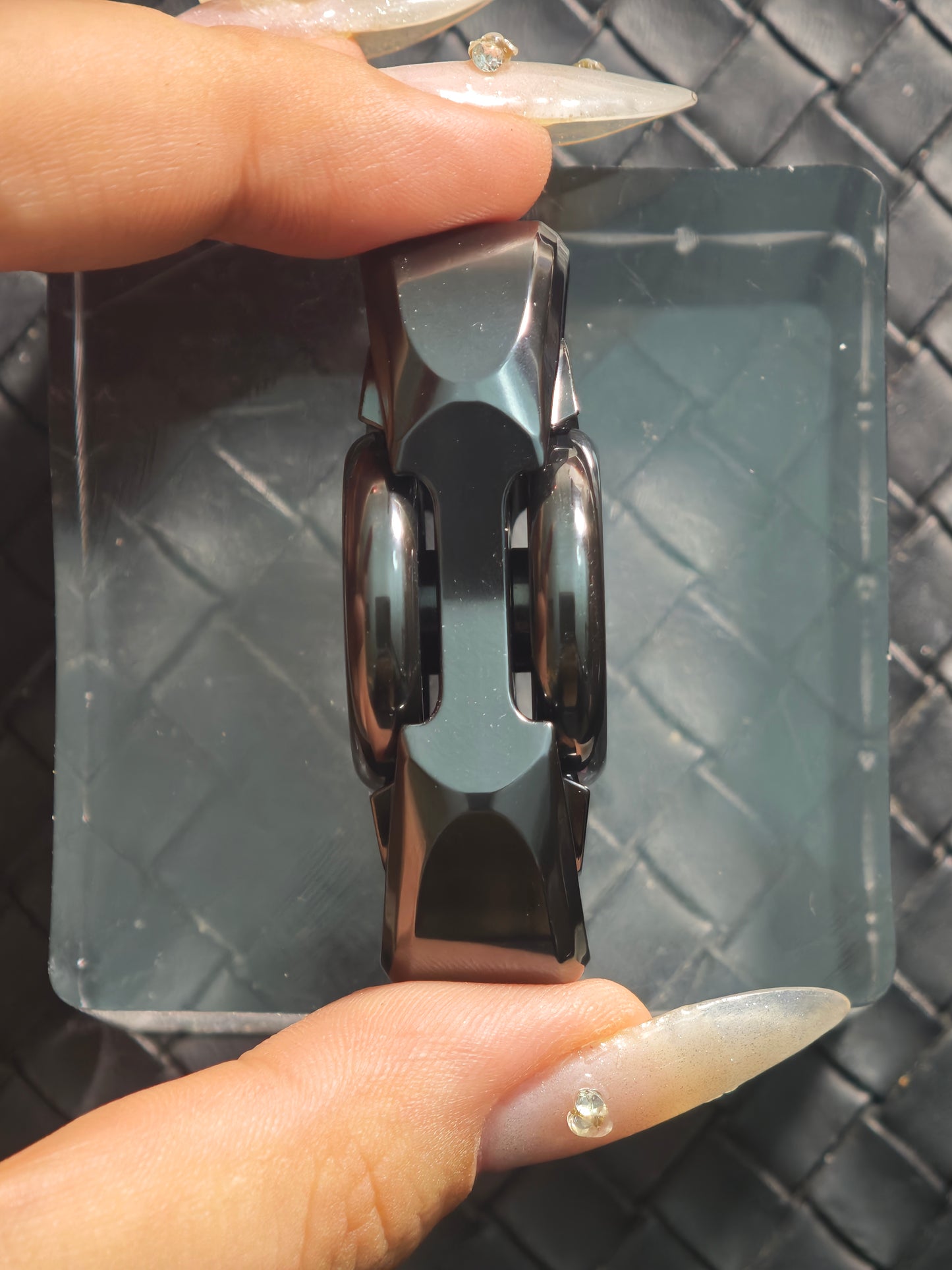 Pan Yixian Zirconium