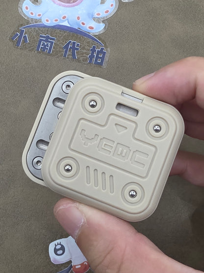 P Cube PEEK