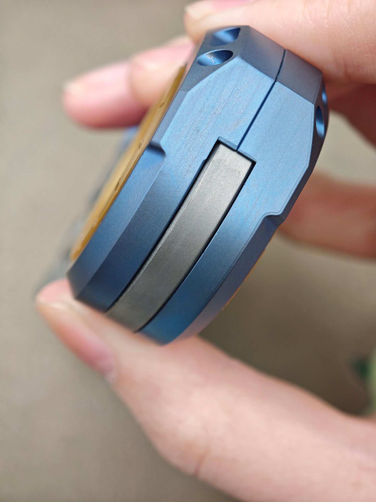 Qi Hang Titanium