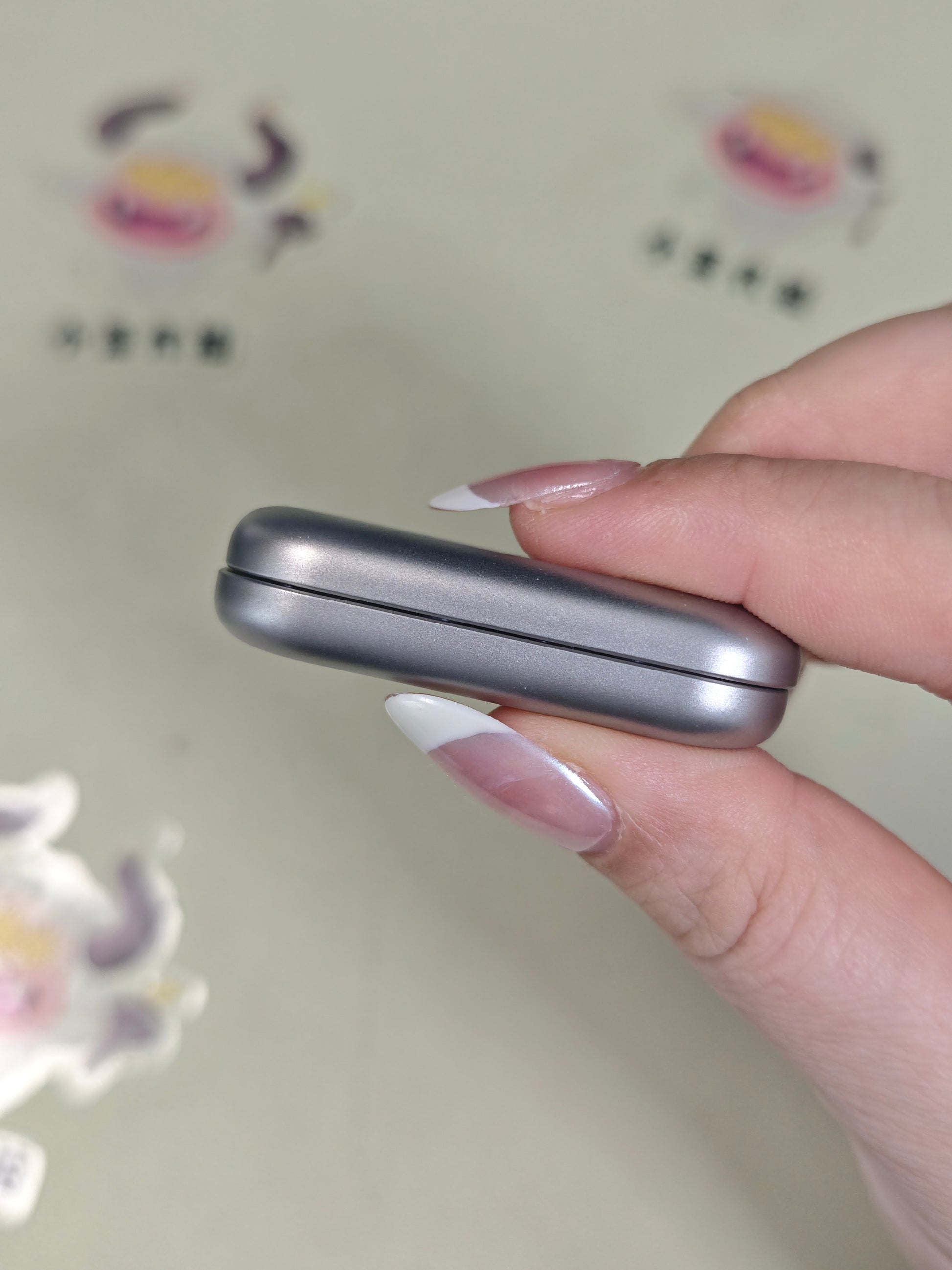 Floating Cloud Titanium