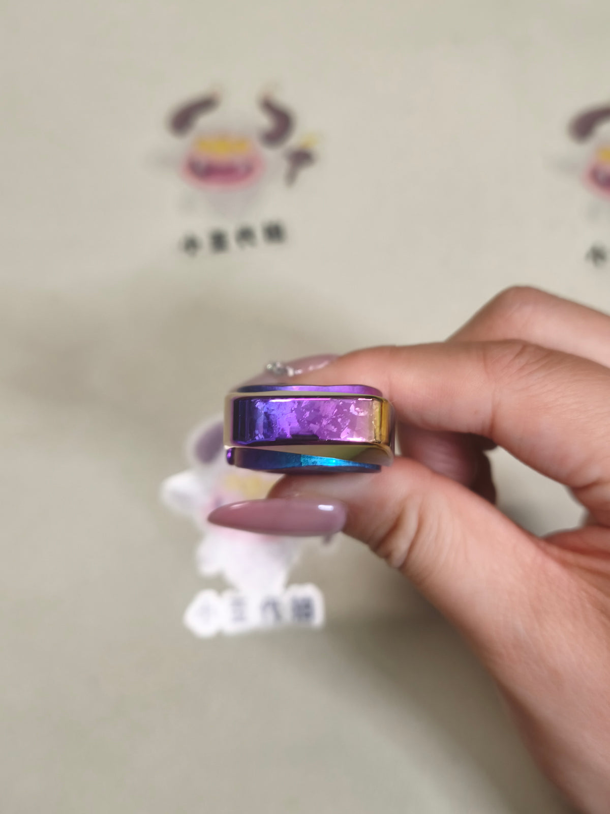 Spinner Crystallized Titanium