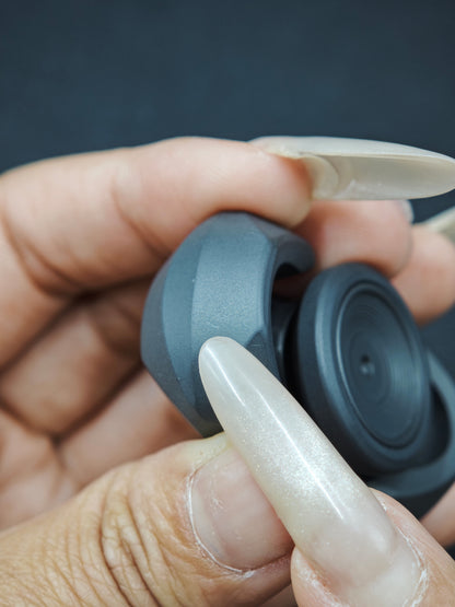 Libra Zirconium
