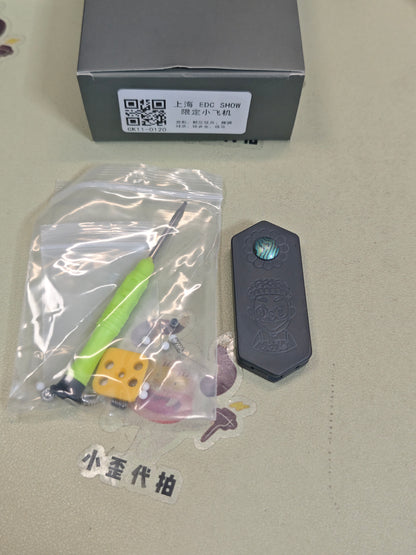 Plane Zirconium