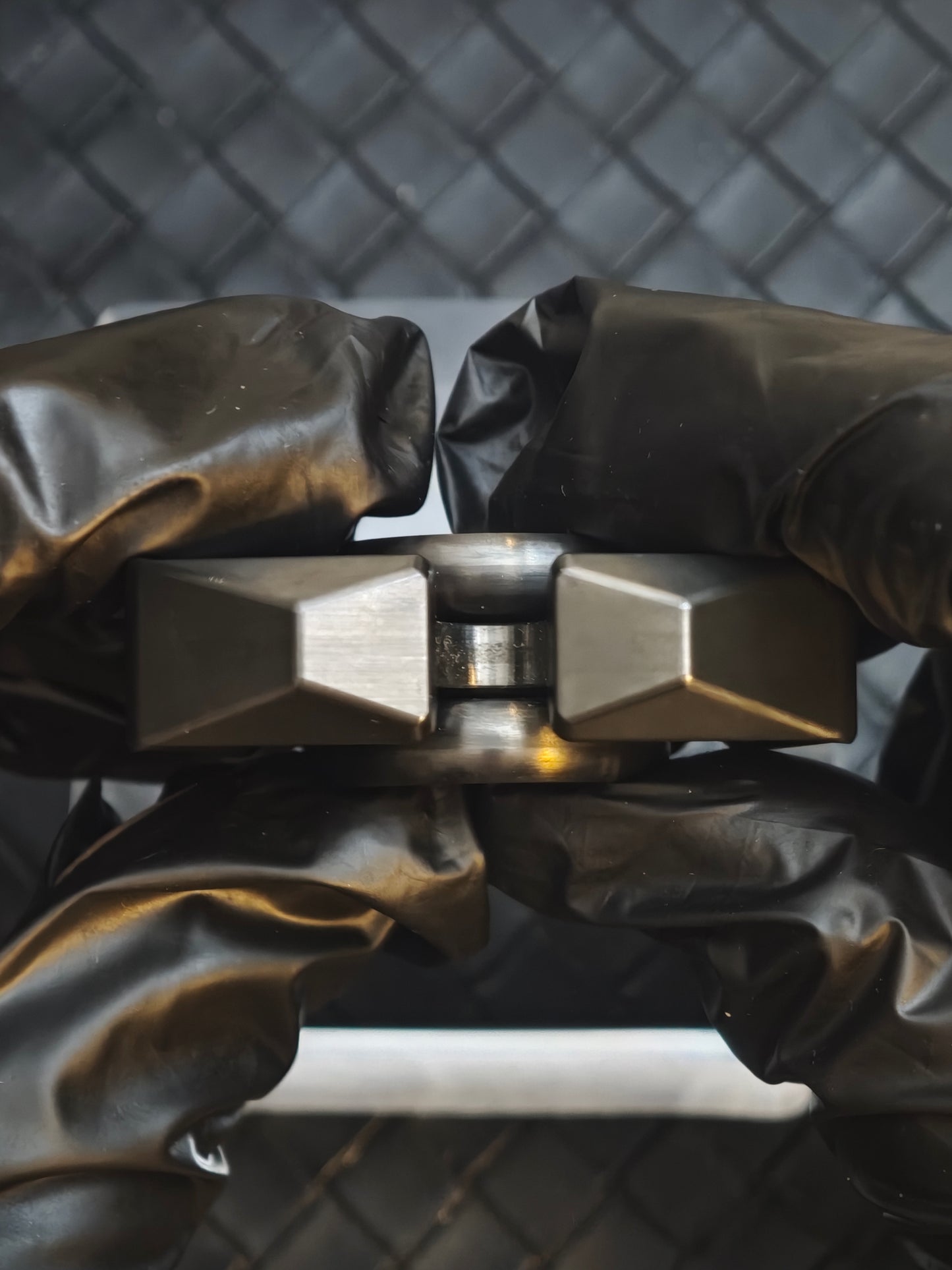 Tri Leaf Crossbone Zirconium
