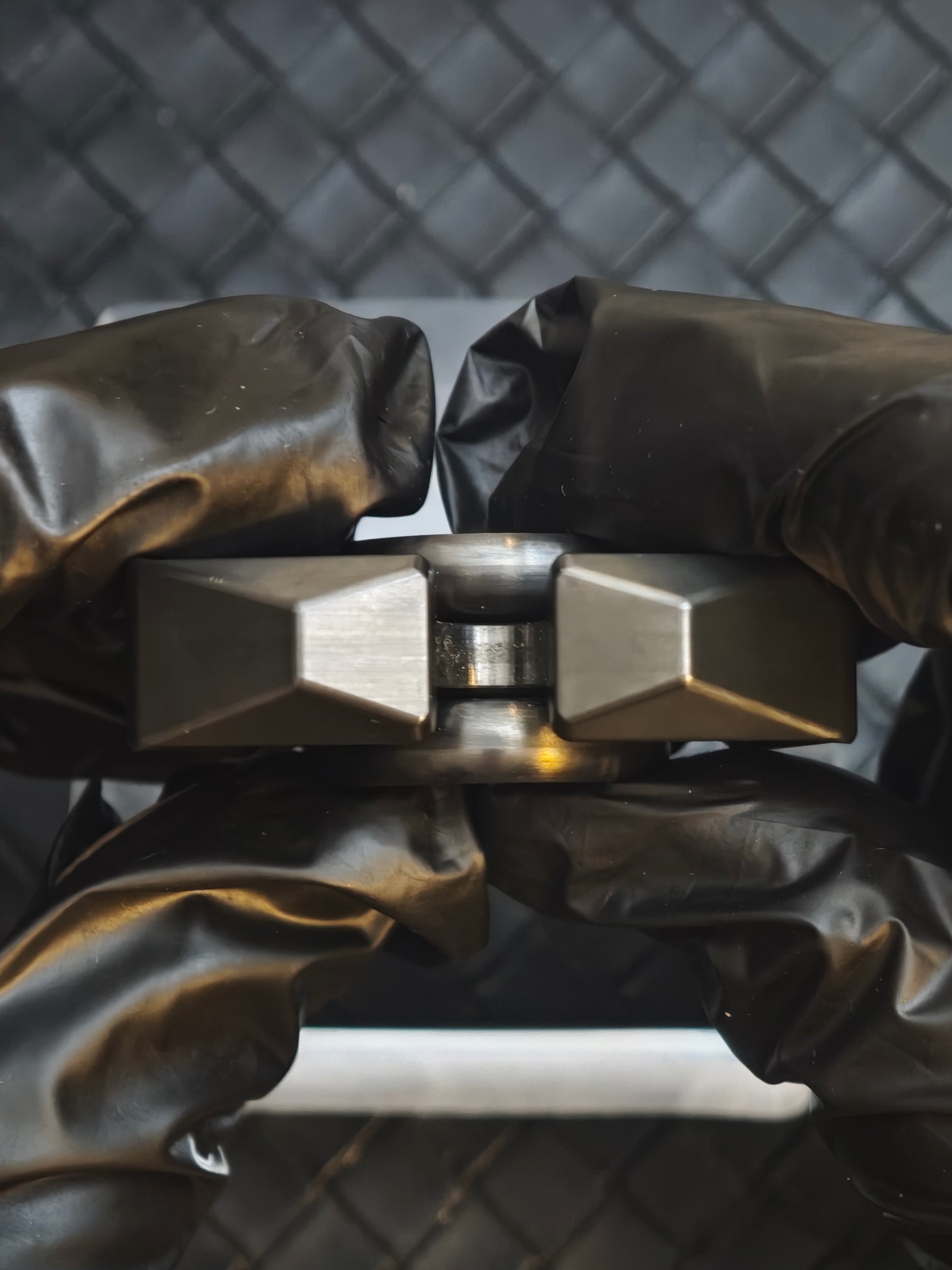 Tri Leaf Crossbone Zirconium