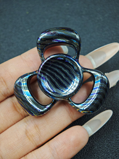 Three-Leaf Horizon Zircuti