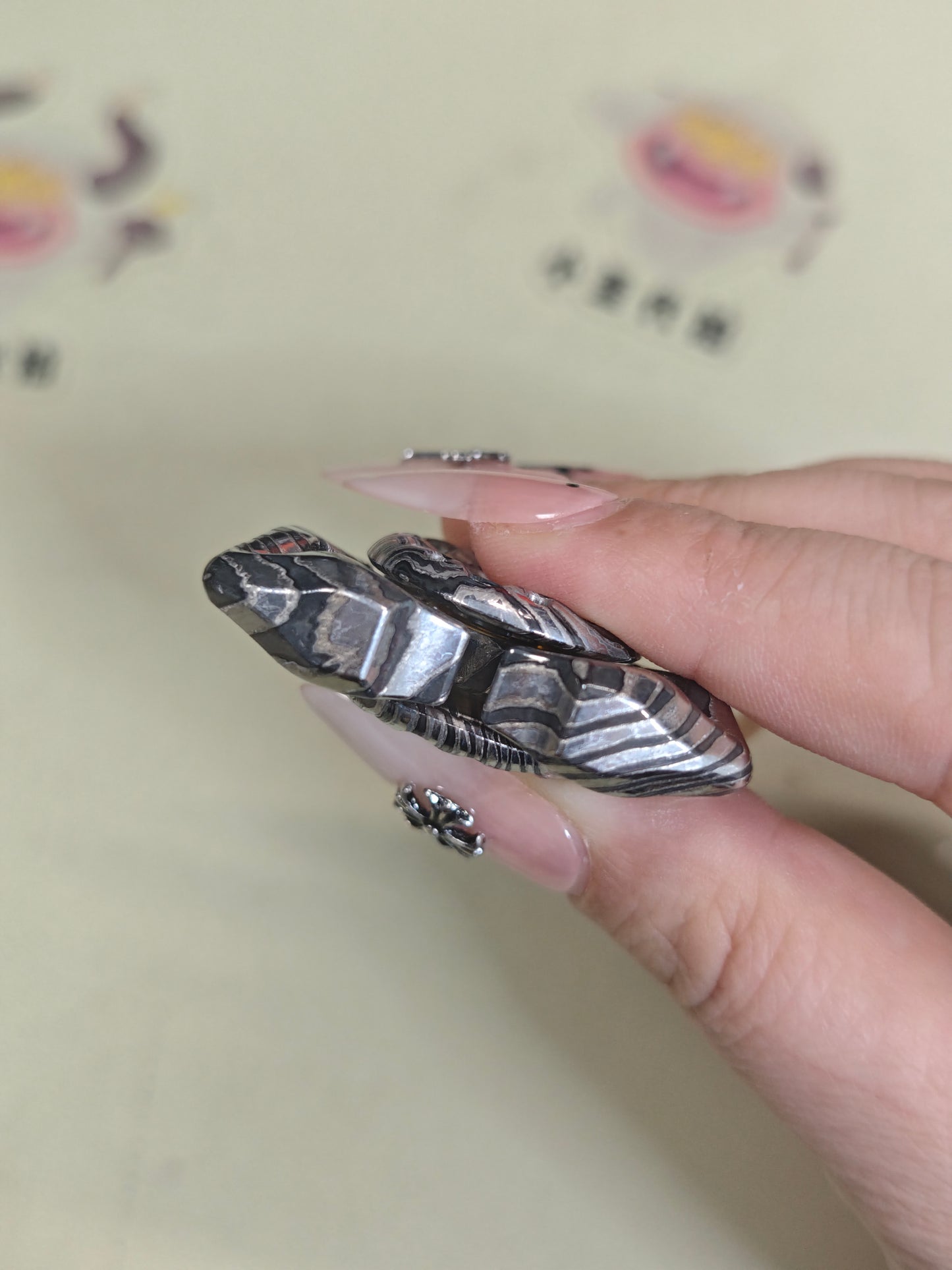 Lotus Zircuti