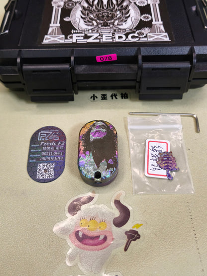 Greedy Cat Zirconium Stone Textured Oil Slick