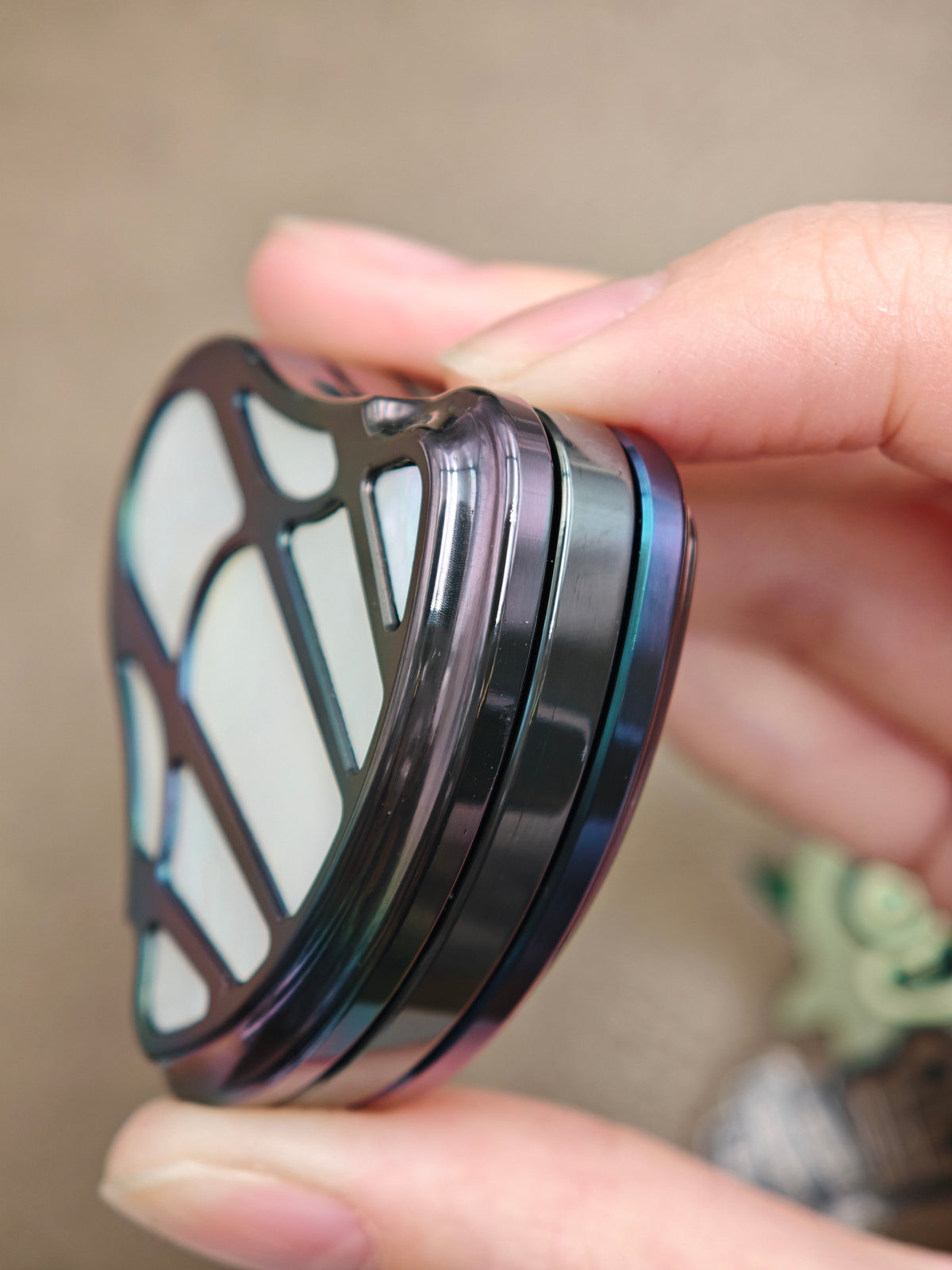 Balled Shell Zirconium Oil Slick