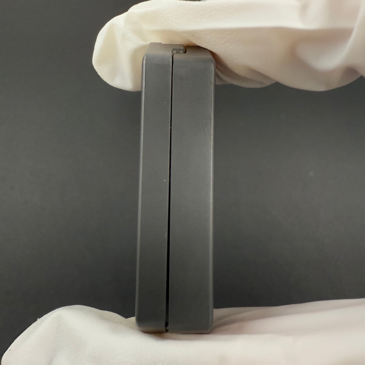 Plane Zirconium