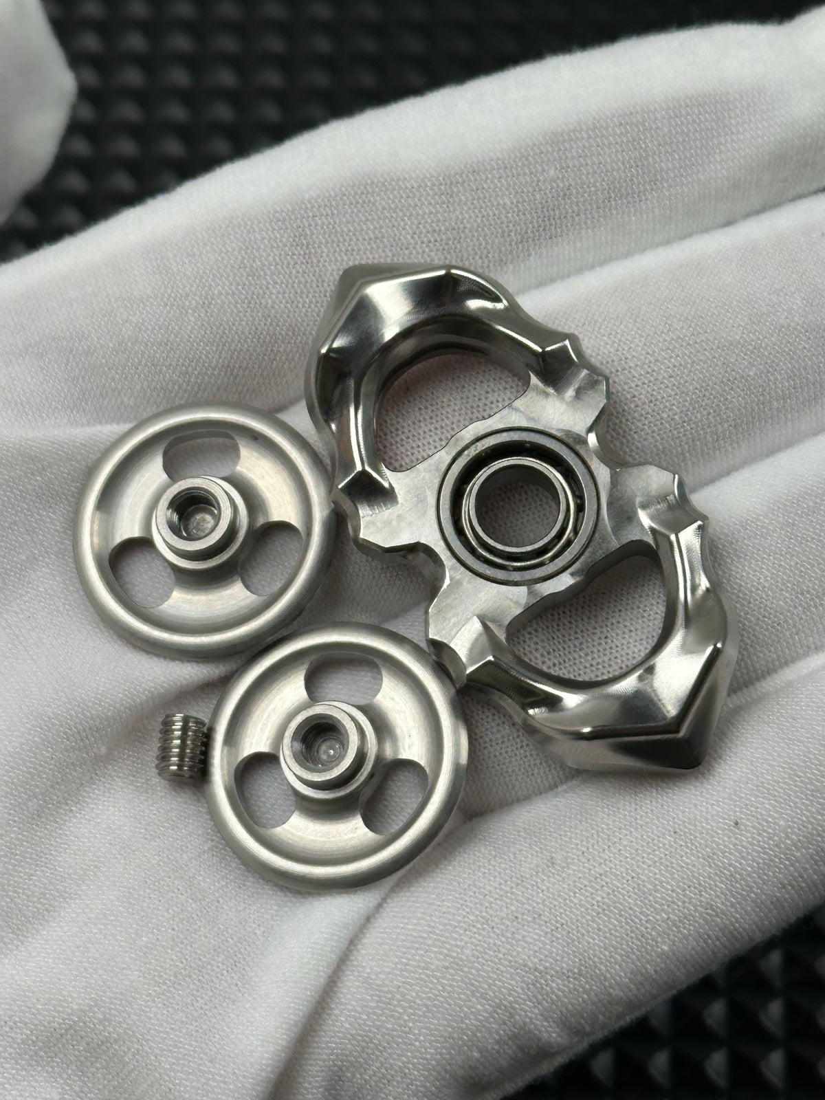 Thorns And Fog Stainless Steel Machine Finished