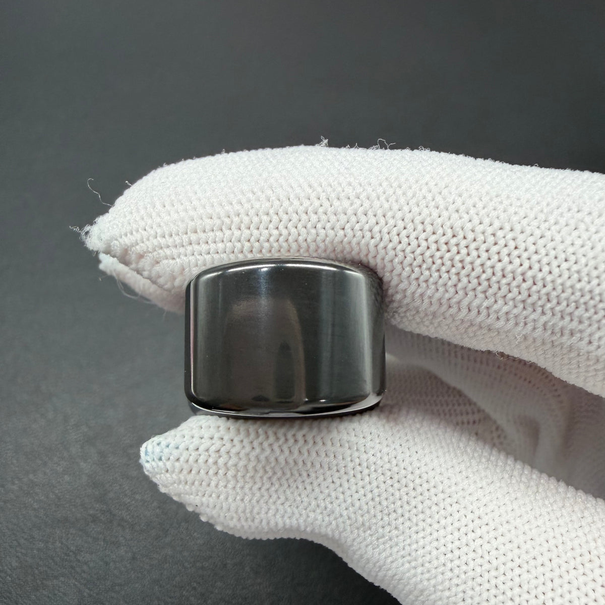 Floating Shadow Zirconium