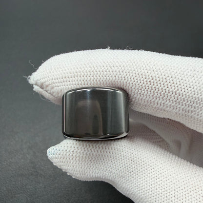 Floating Shadow Zirconium