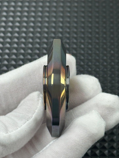 Mirror Eye Zirconium Oil Slick
