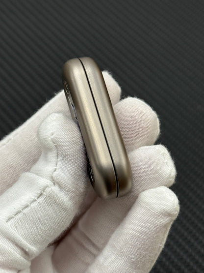 Floating Cloud Titanium