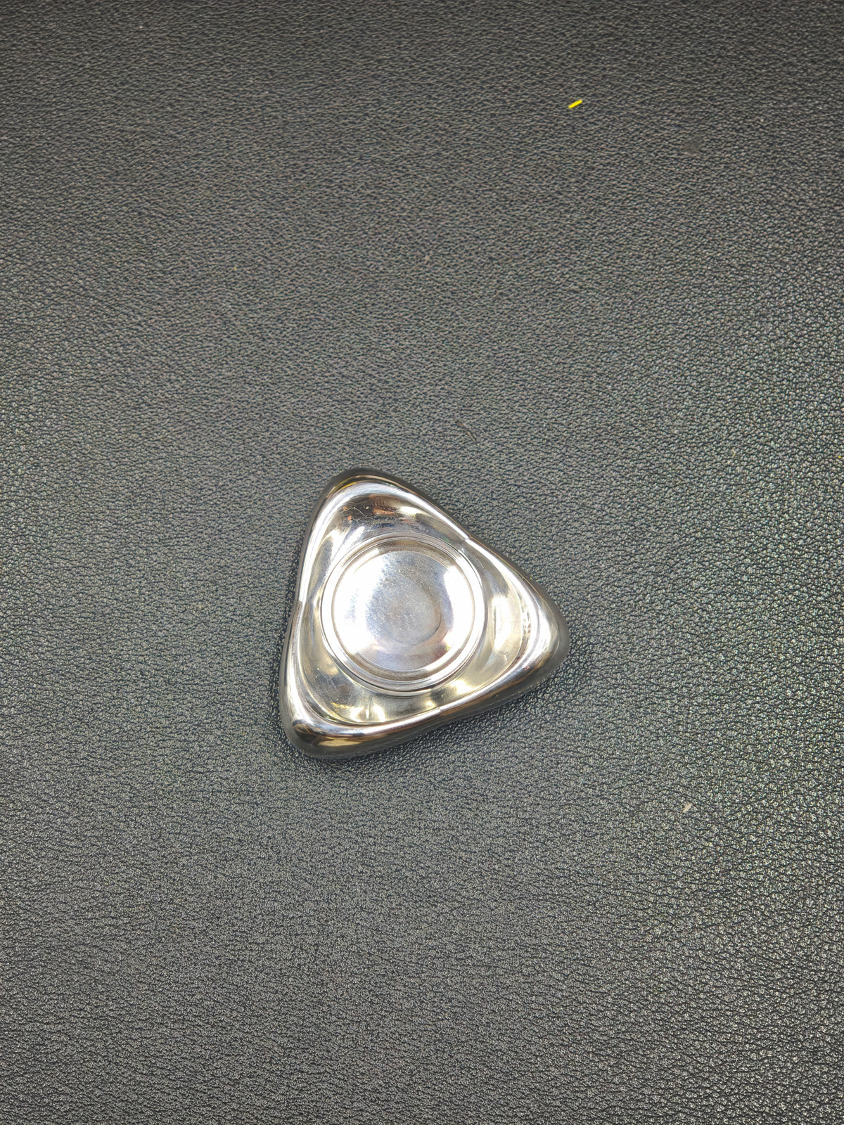Crossing Stainless Steel Polished