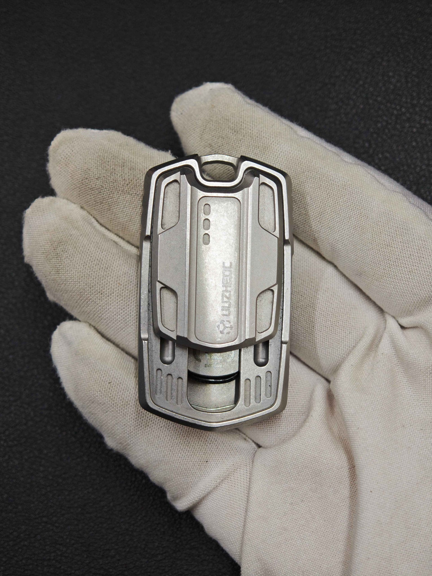 Thousand machines Stainless Steel