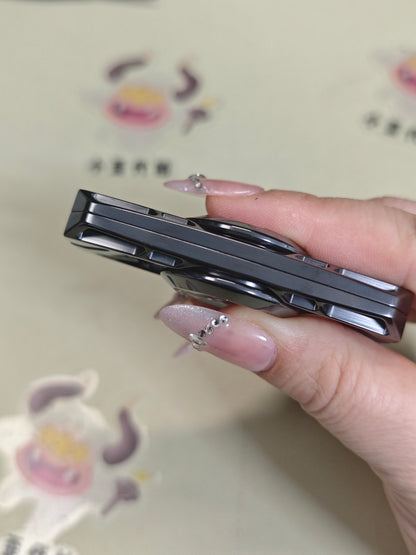 Ling Yin Zirconium