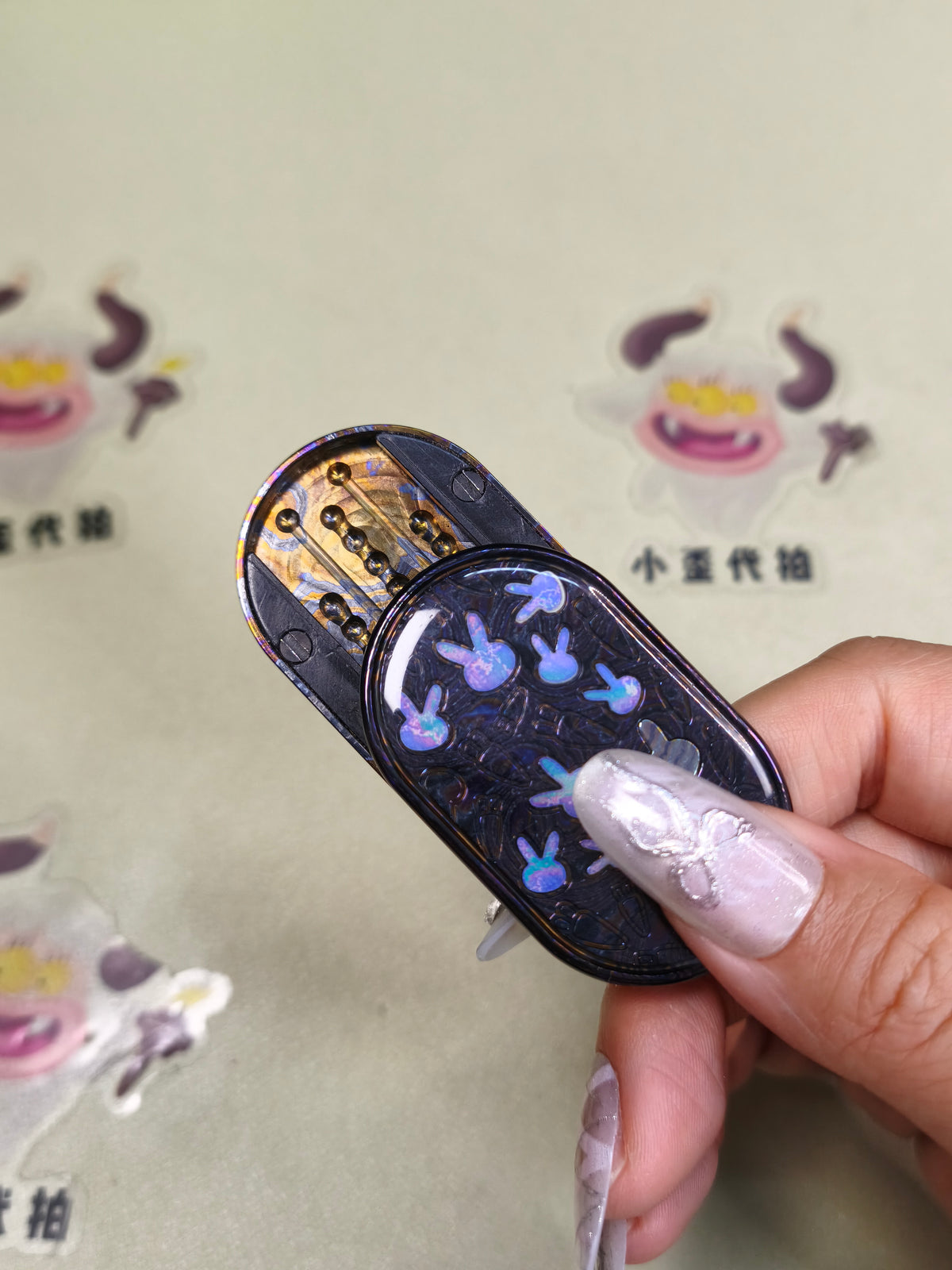 Grumpy Rabbit Rhythm Zircuti Resin-Sealed