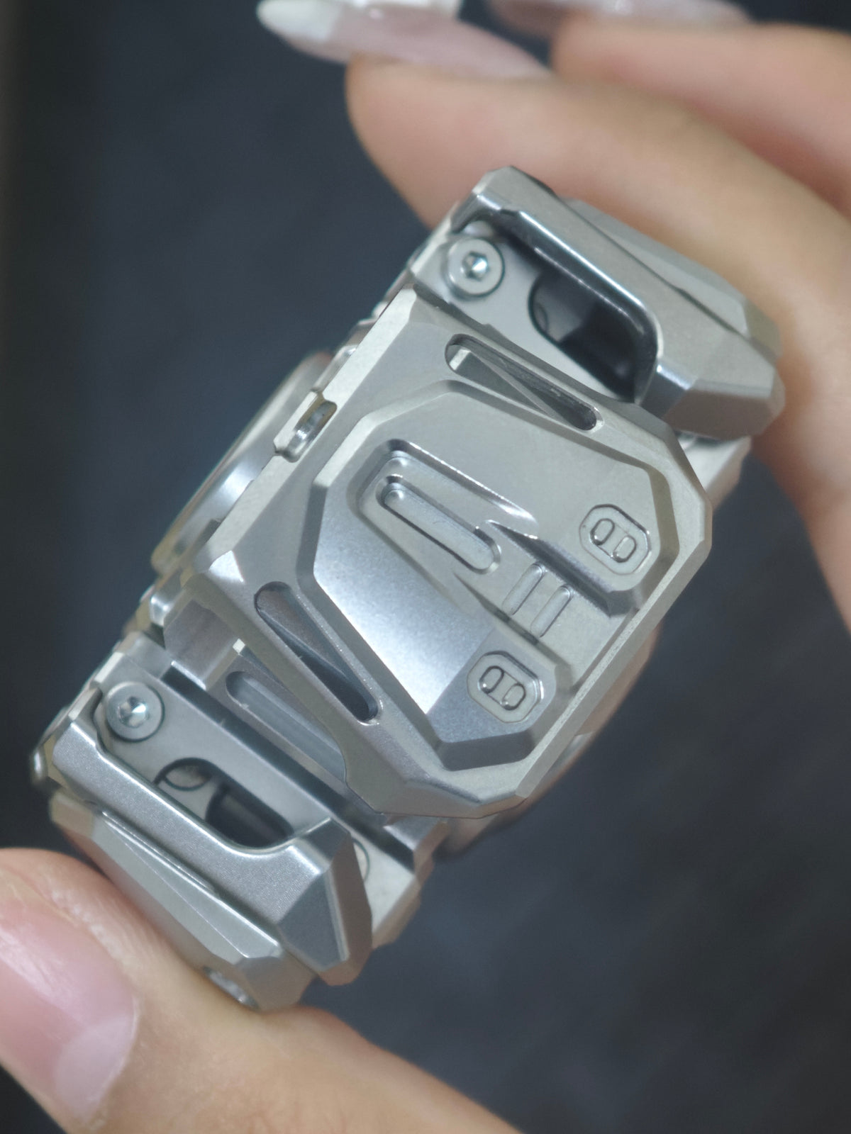 Ancient Iron Shell Opening Titanium