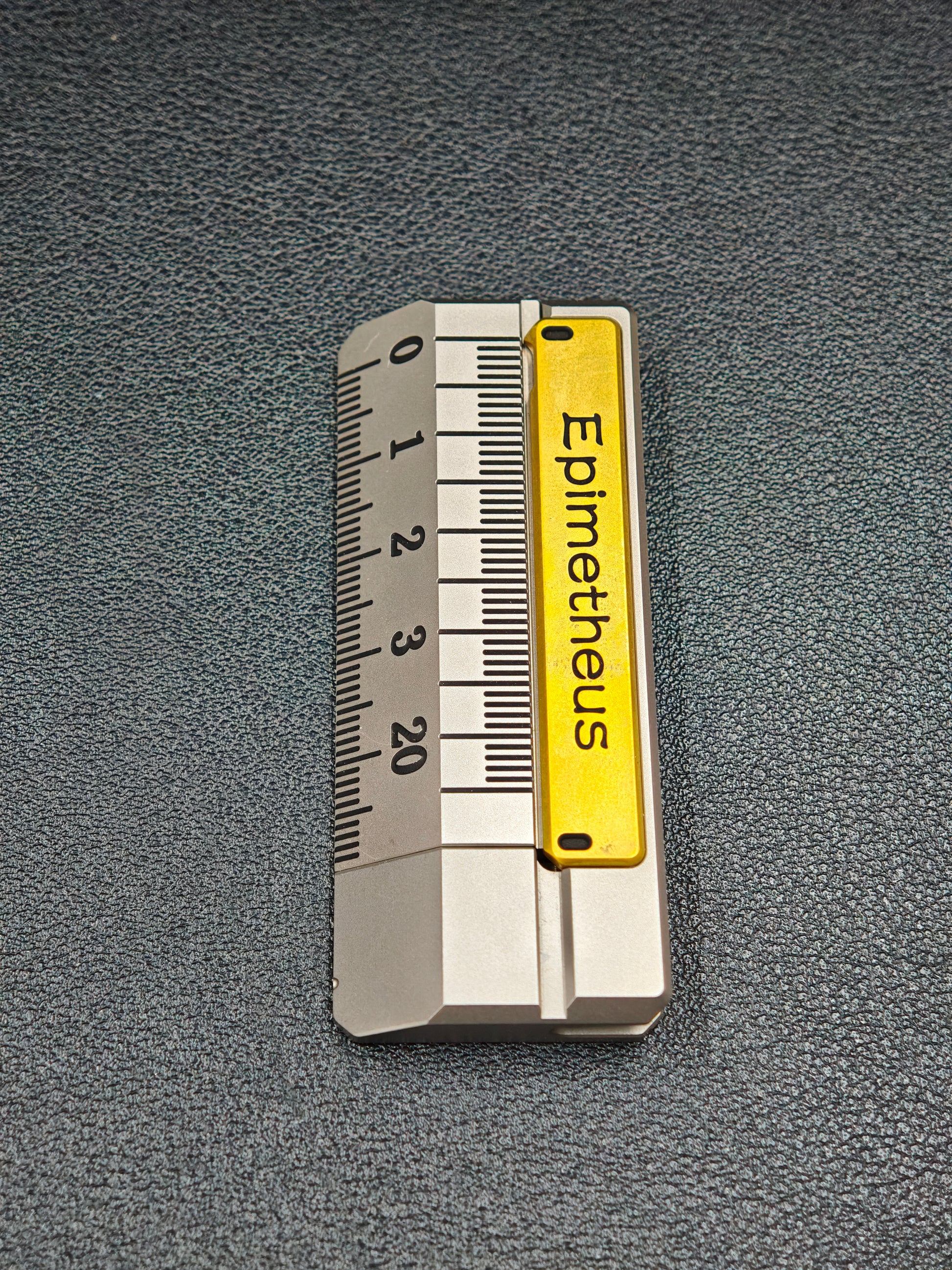 Quirky Ruler Titanium