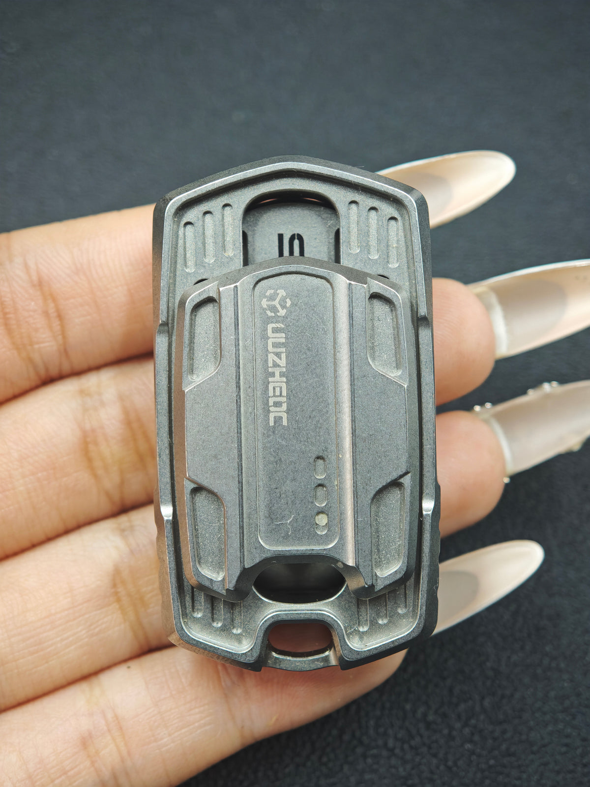 Thousand machines Titanium
