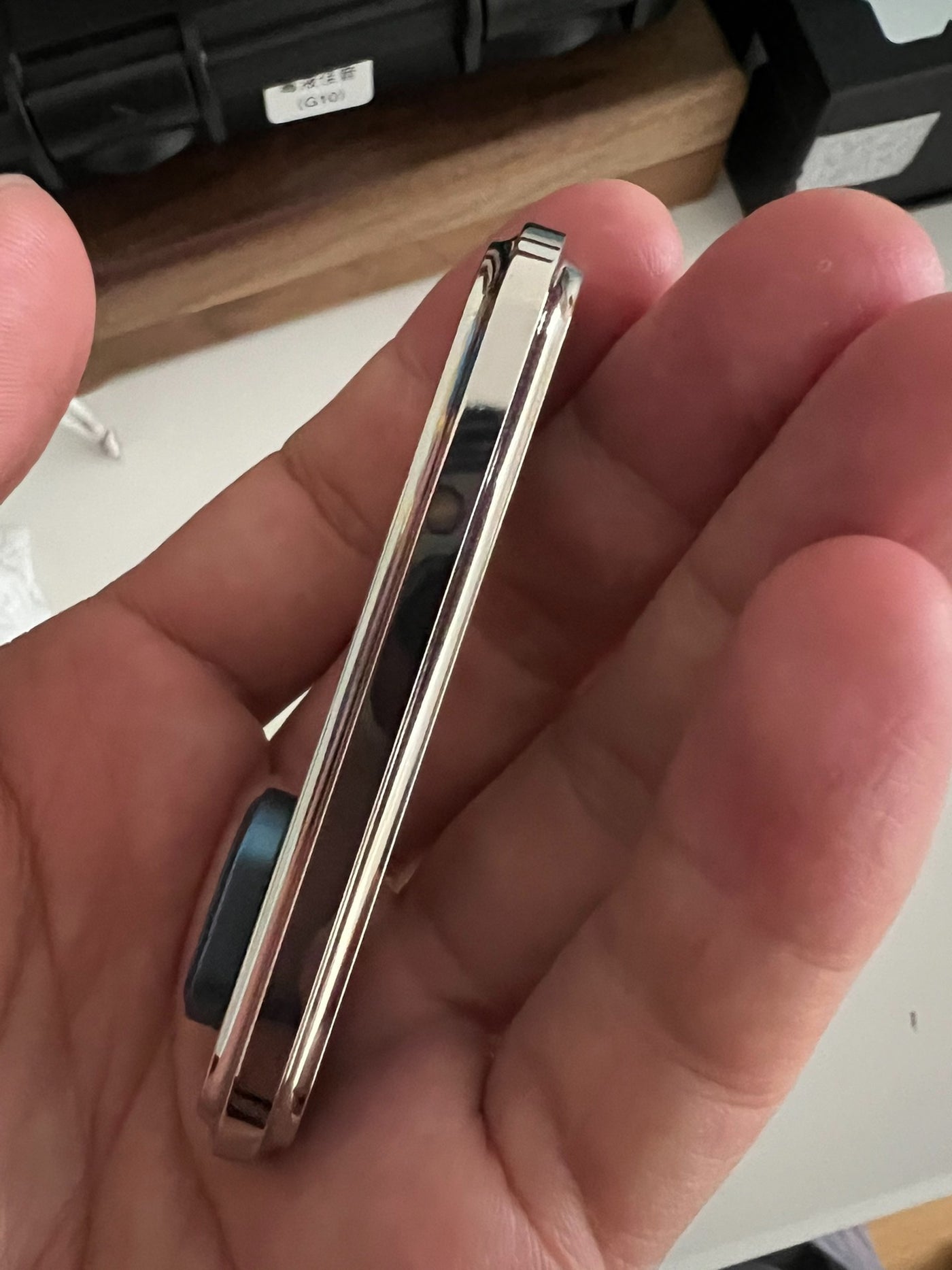Chocolate Bar Titanium