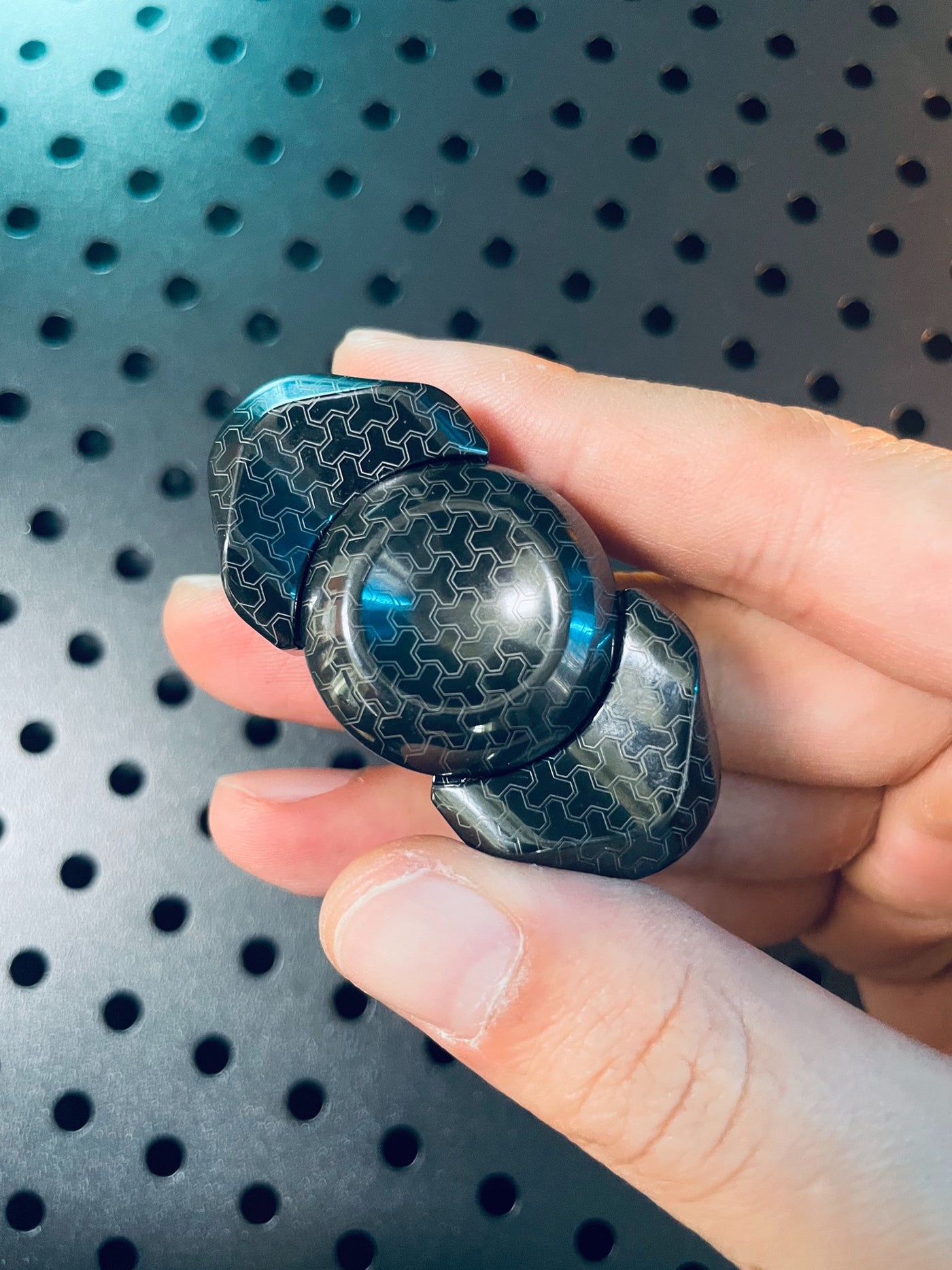 Feather Spinner Zirconium