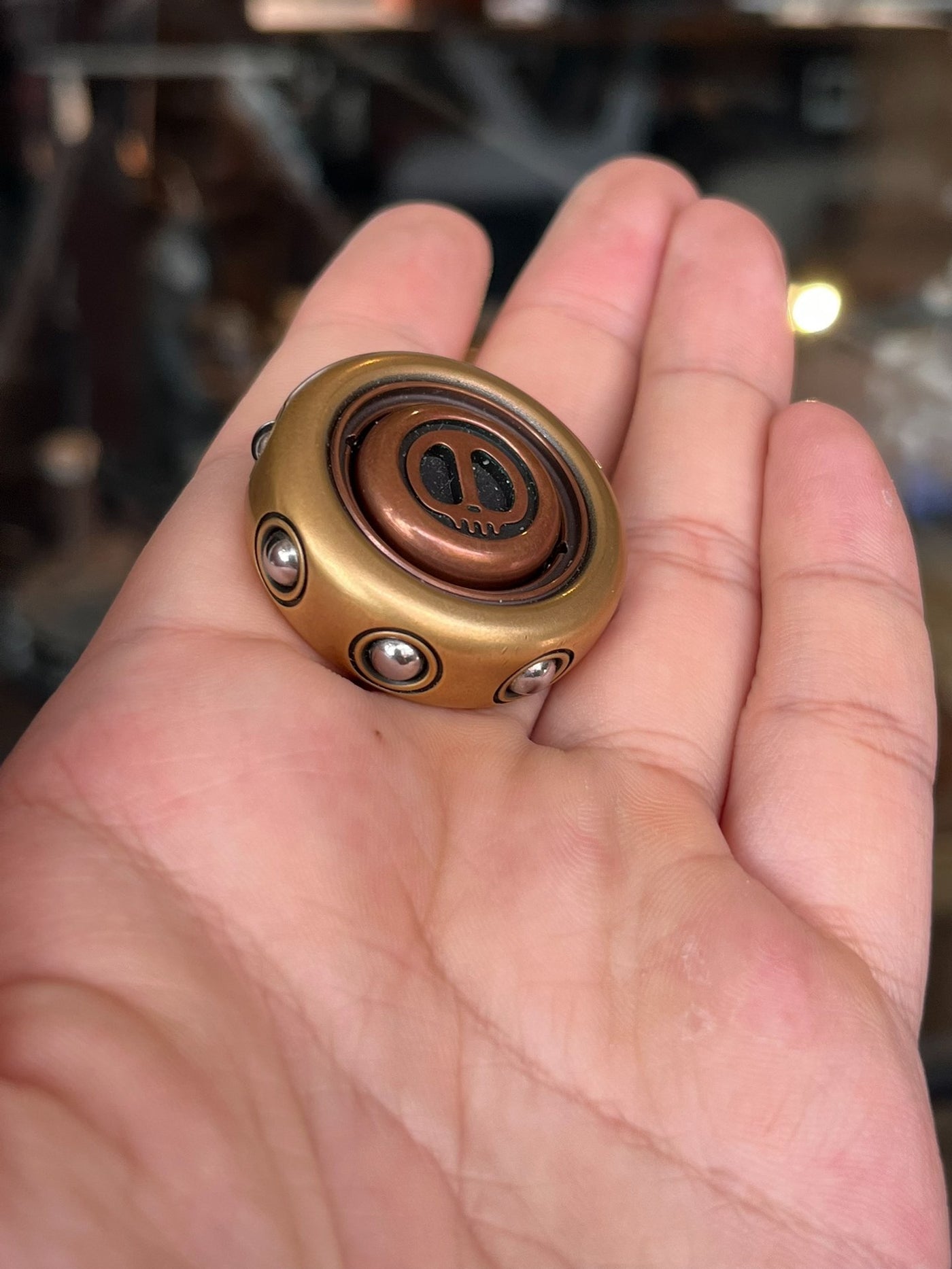 Sam Ring Spinner Brass