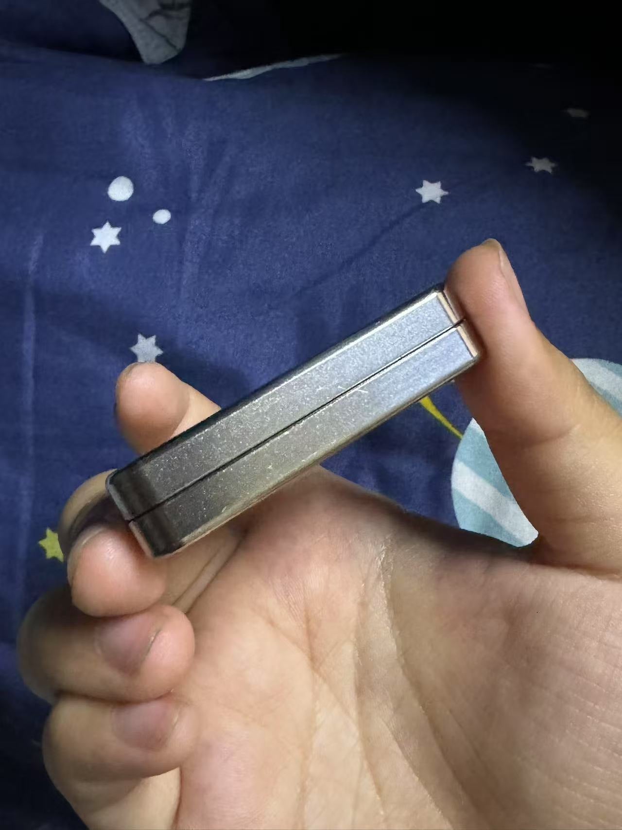 Secret Slider Titanium