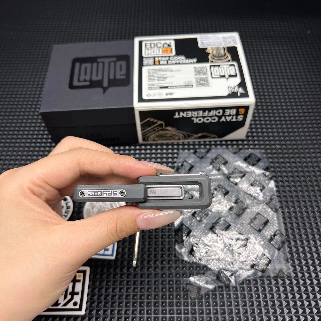 X-Lock 2.0 Zirconium