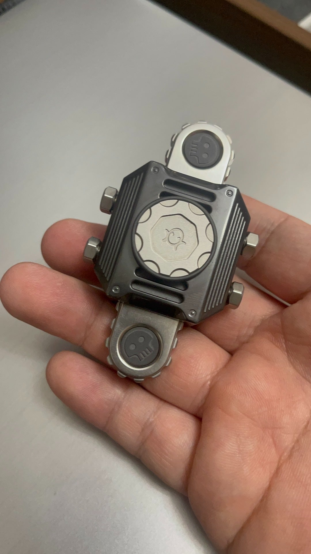 Chainsaw 2.0 SS + Zirconium