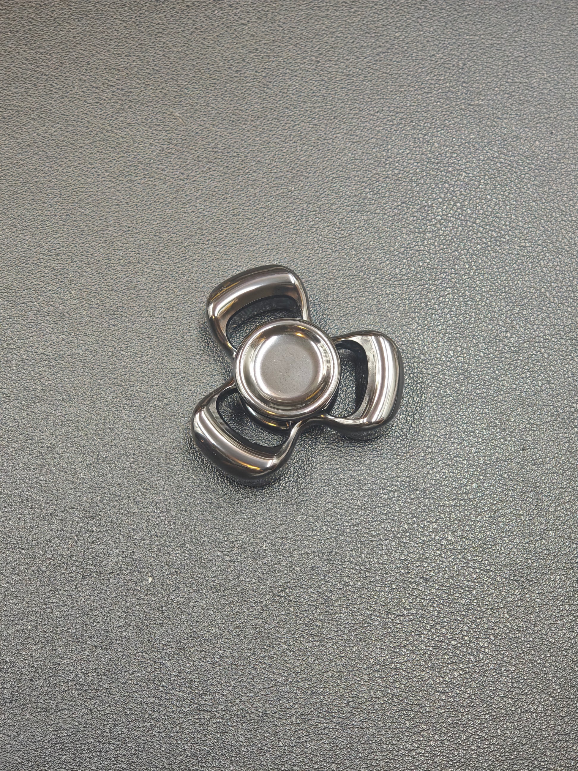Three-Leaf Horizon OG Zirconium