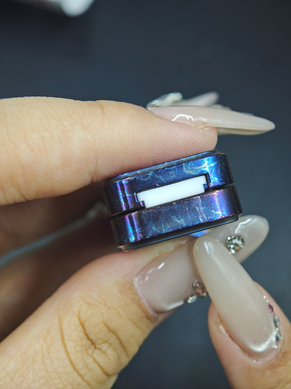 Sugar Cube Titanium