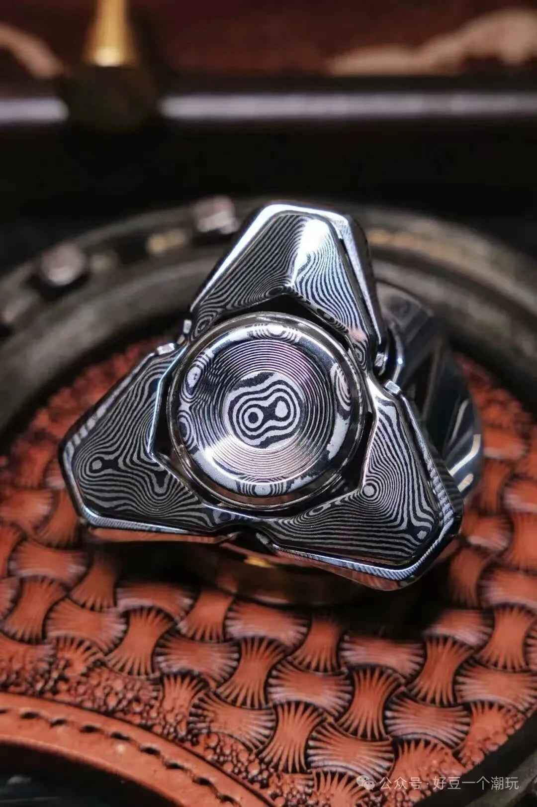 Well Bean Garlic Damasteel