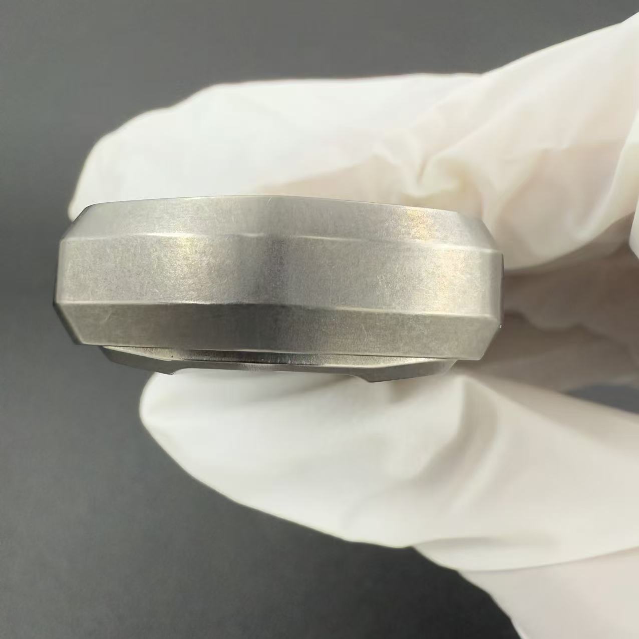 Thousand machines Titanium Color-Anodized