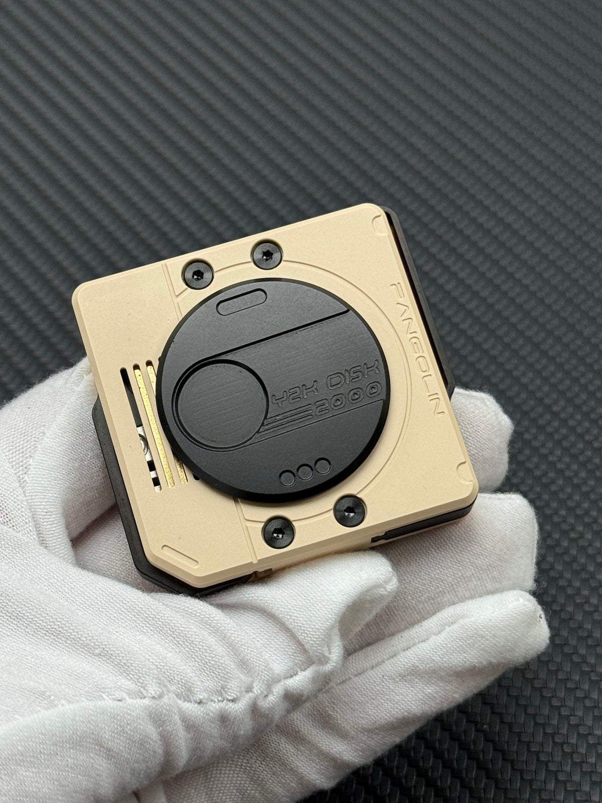 Millennium Y2K Disk Titanium