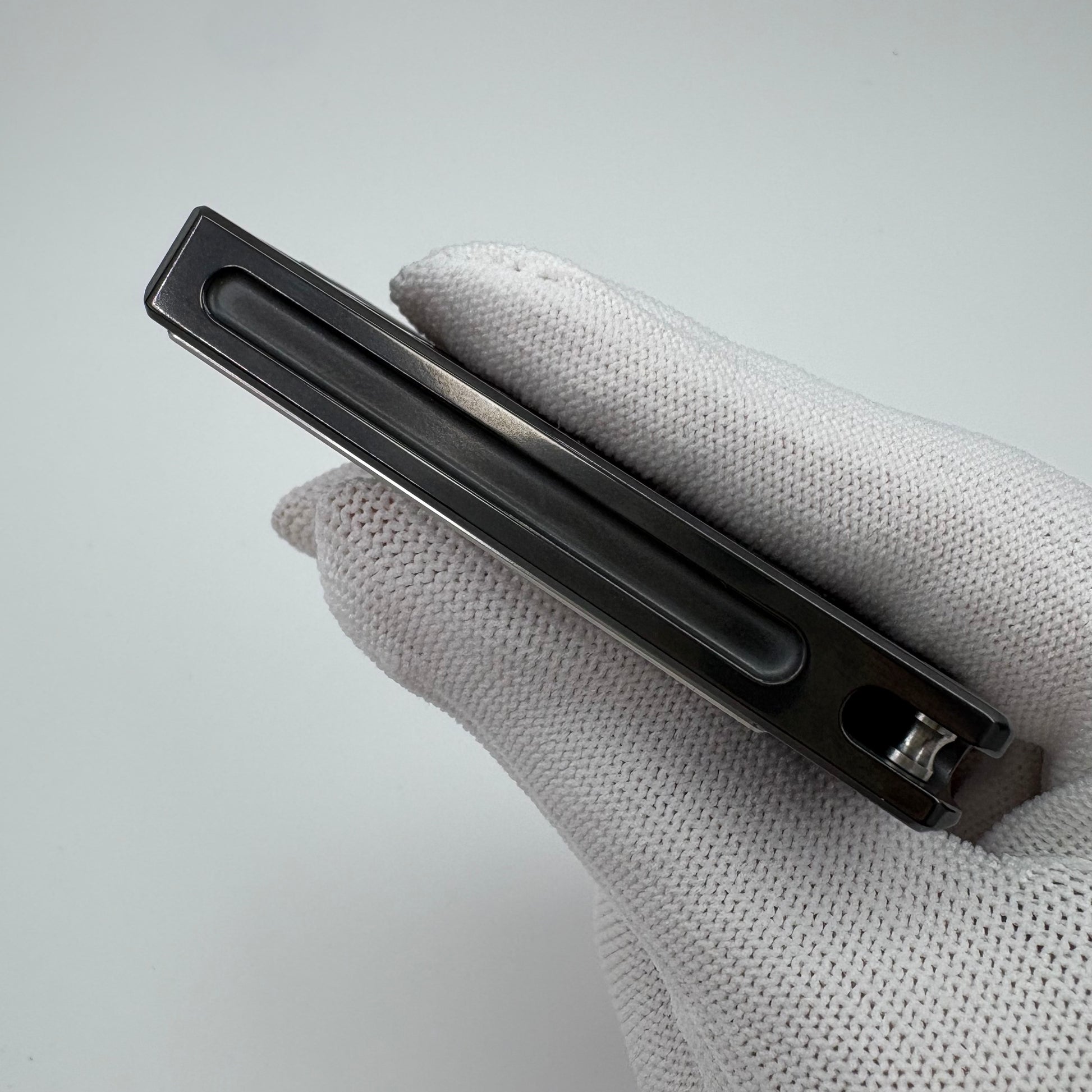 Quirky Ruler Zirconium