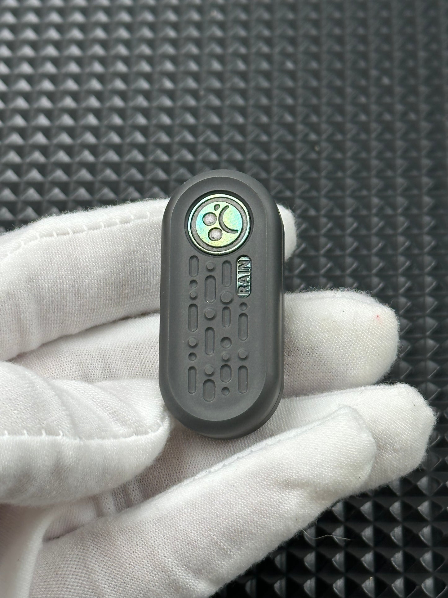 Top B Rain Zirconium
