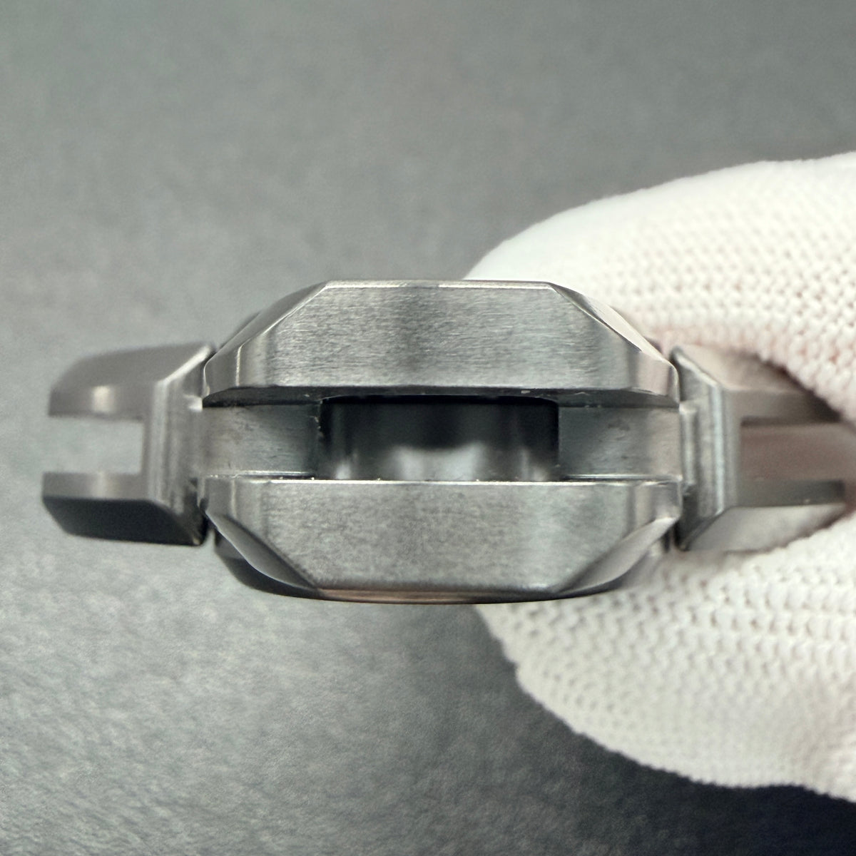 Buzzing Zirconium Machine Finished