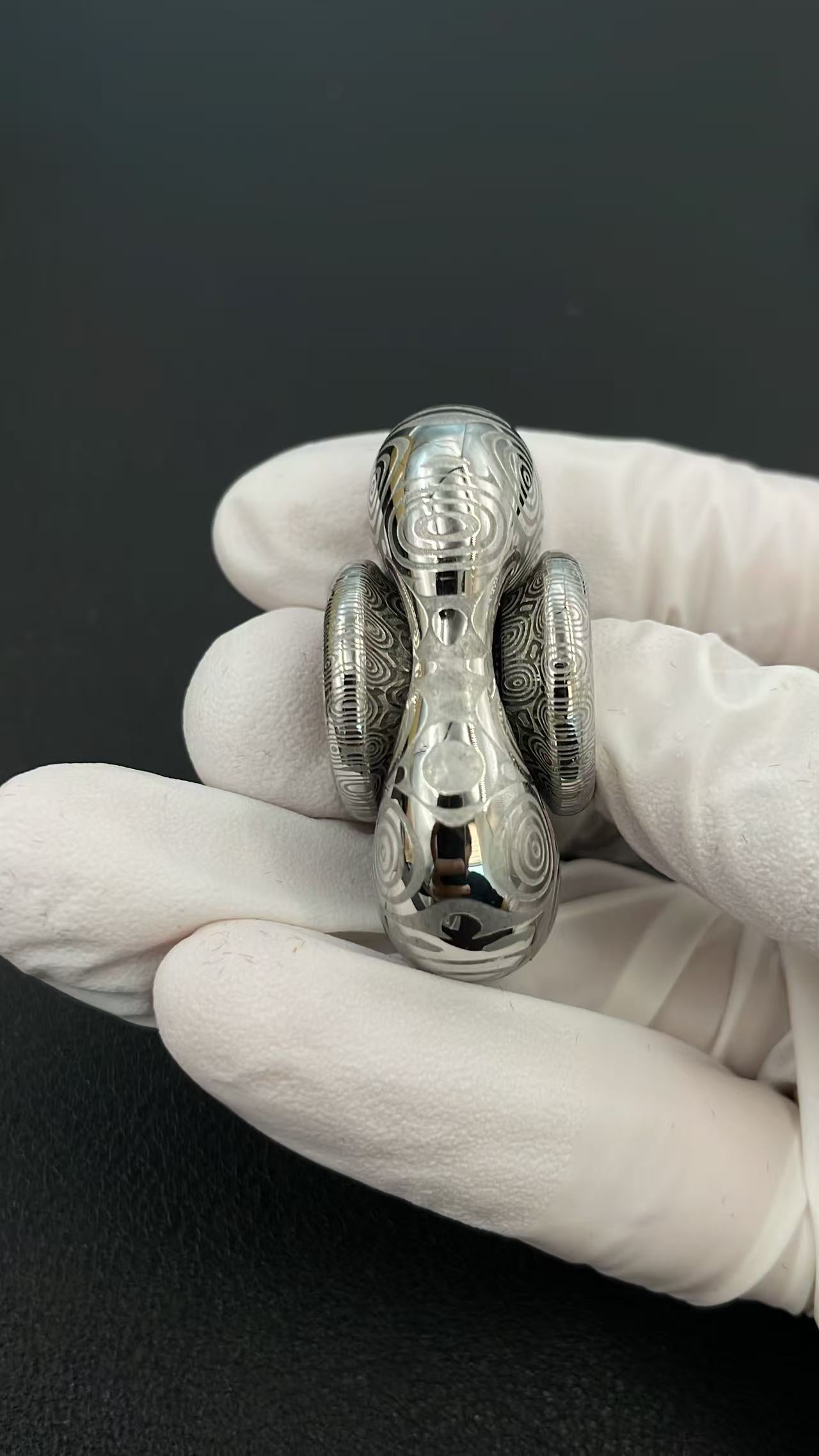 Two-Leaf Cell Damasteel