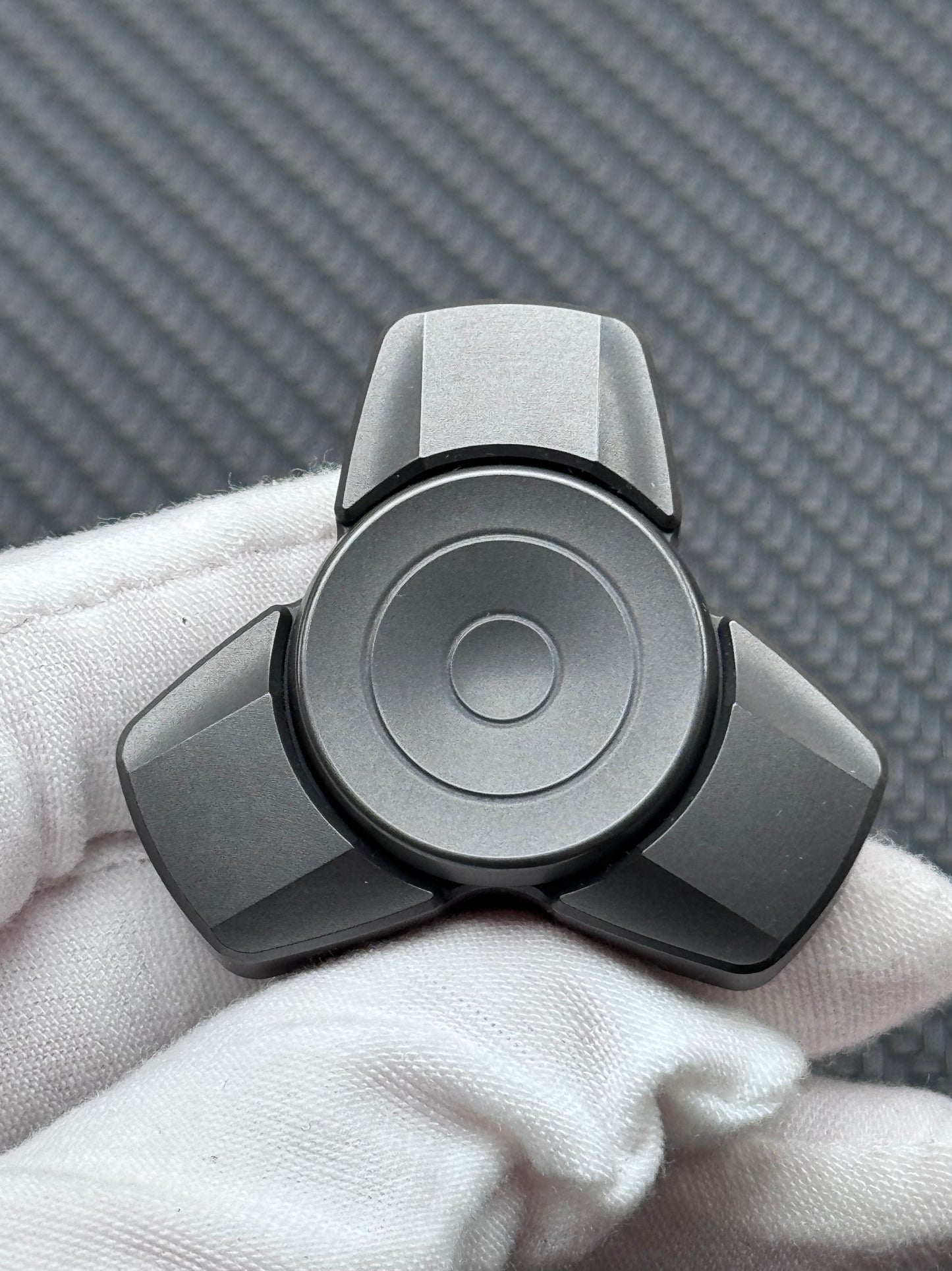 Gentle Breeze Bearing Cap Zirconium