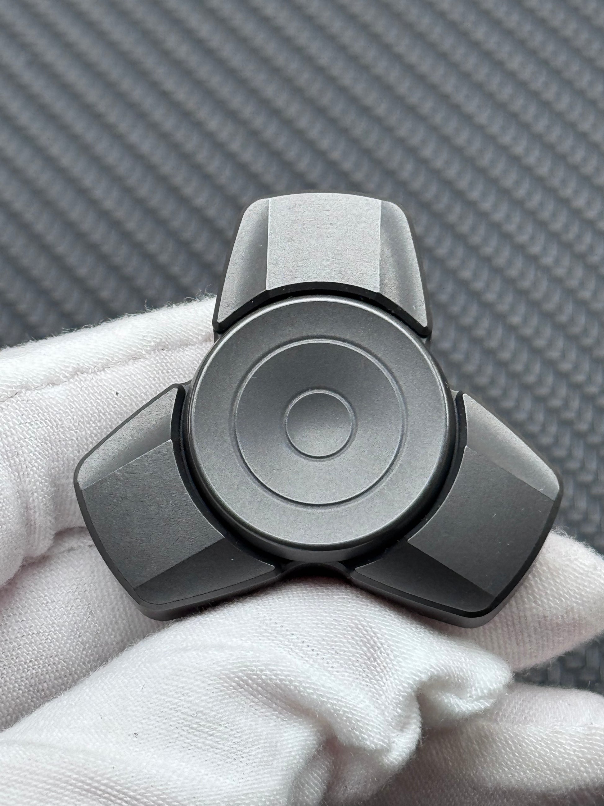 Gentle Breeze Bearing Cap Zirconium