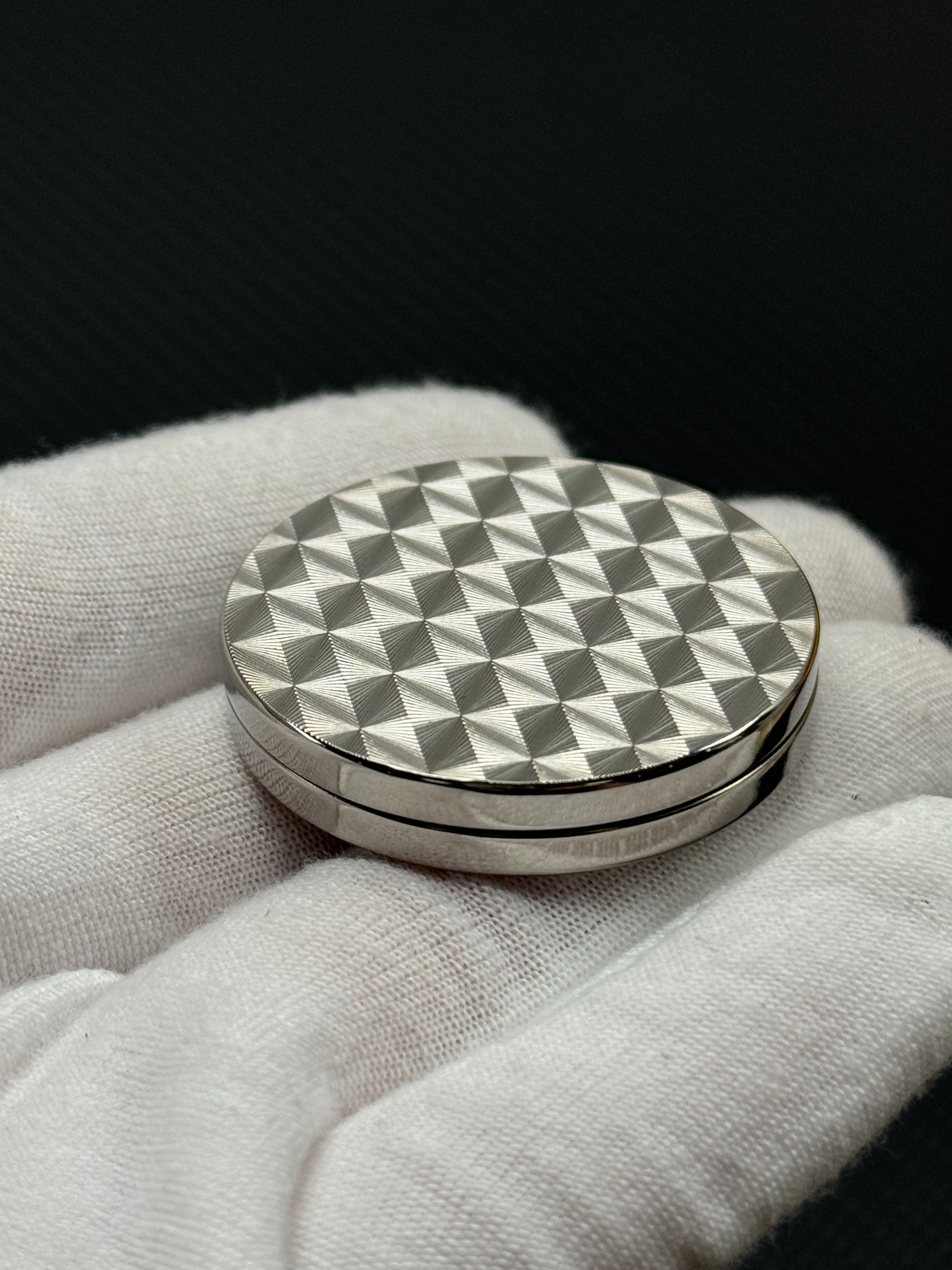 Guilloch Titanium
