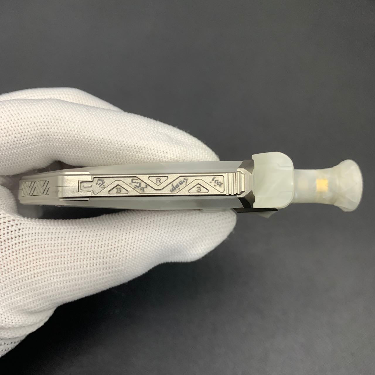 Ghost Lantern Lake Sword MOP G10