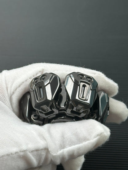 Ancient Iron Shell Opening Zirconium