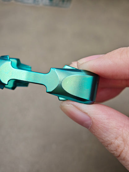 Pan Yixian Zirconium